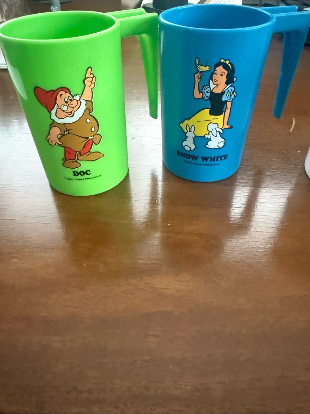 Disney Snow White & Doc Plastic Drinkware Set - Green & Blue